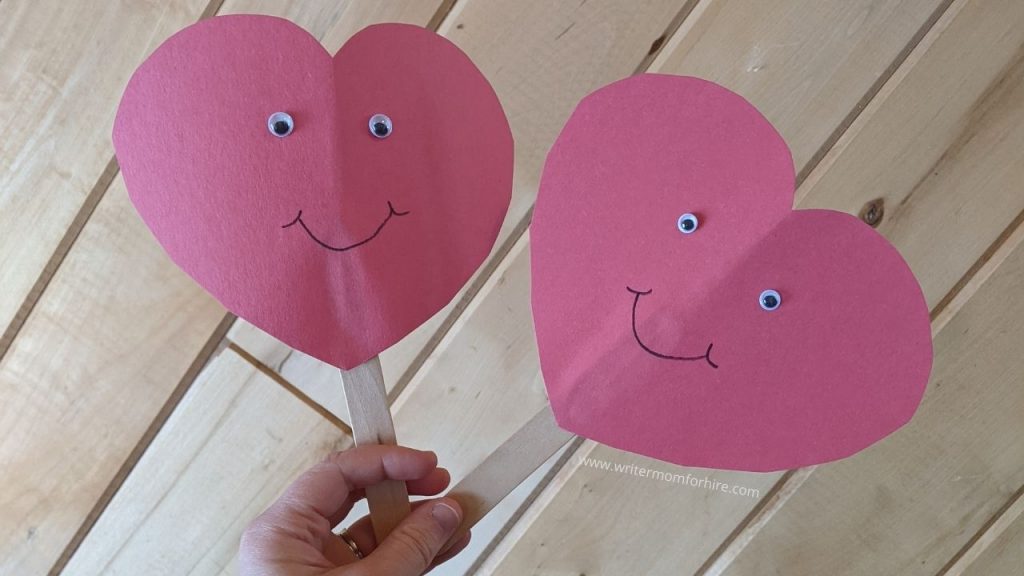 happy heart puppets